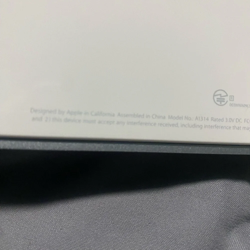 GENUINE Apple Wireless Bluetooth Keyboard A1314 Mac in Silver
